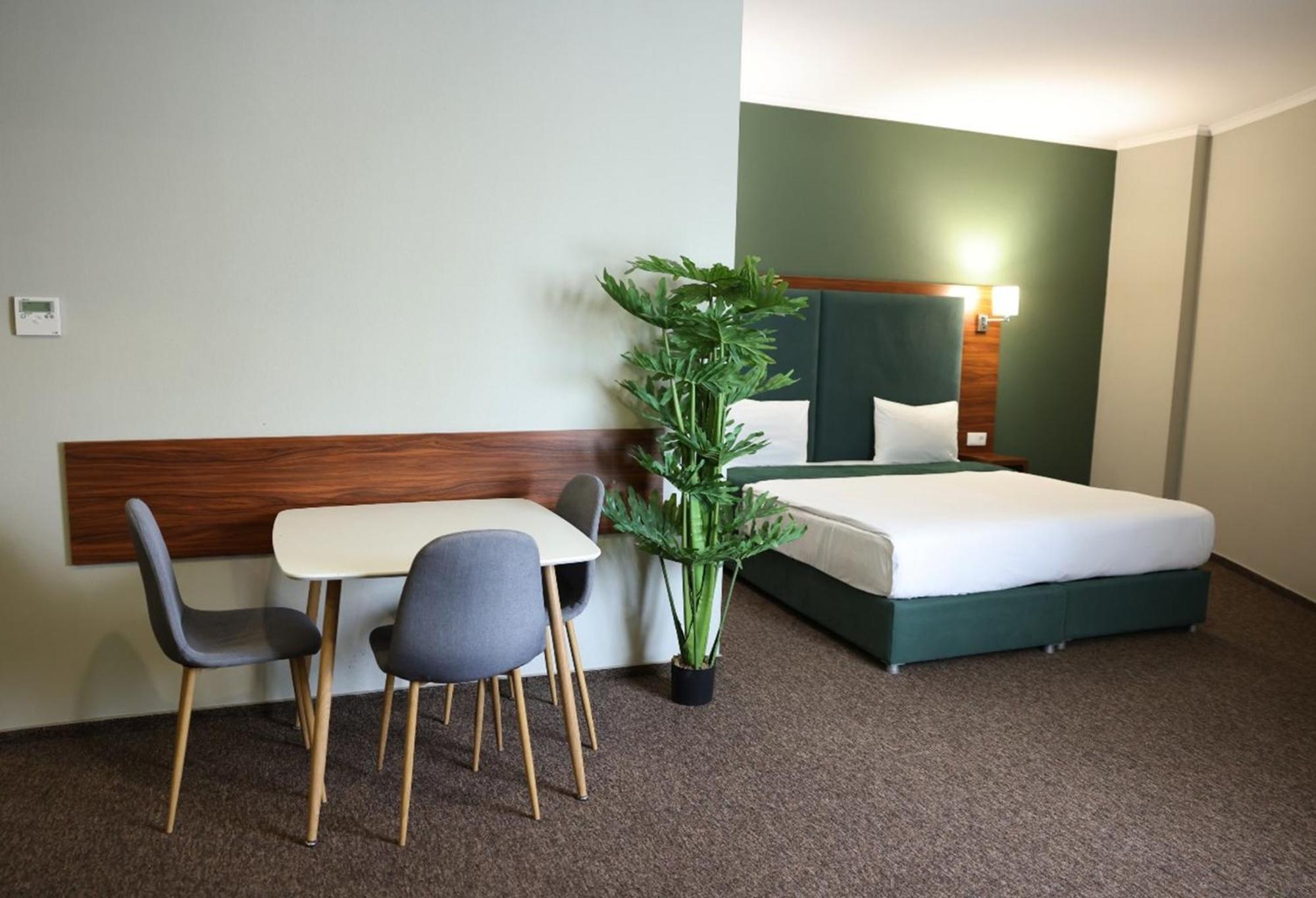 Green Tower Hotel Tbilisi ภายนอก รูปภาพ