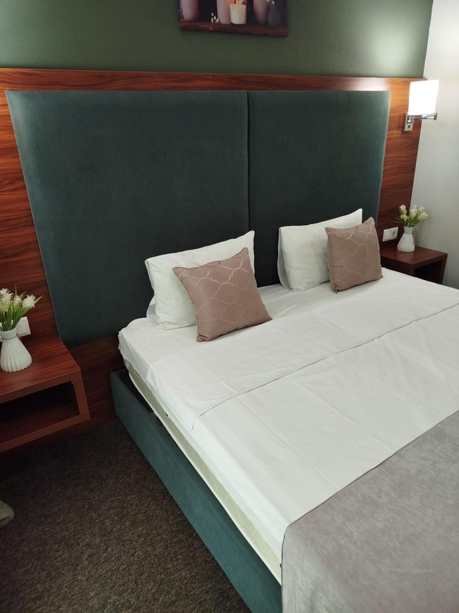 Green Tower Hotel Tbilisi ภายนอก รูปภาพ